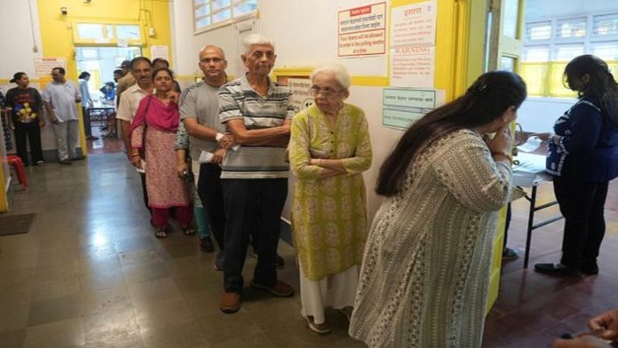 Maharashtra Voter Turnout recorded at 58.22 per cent voter as of 5 pm