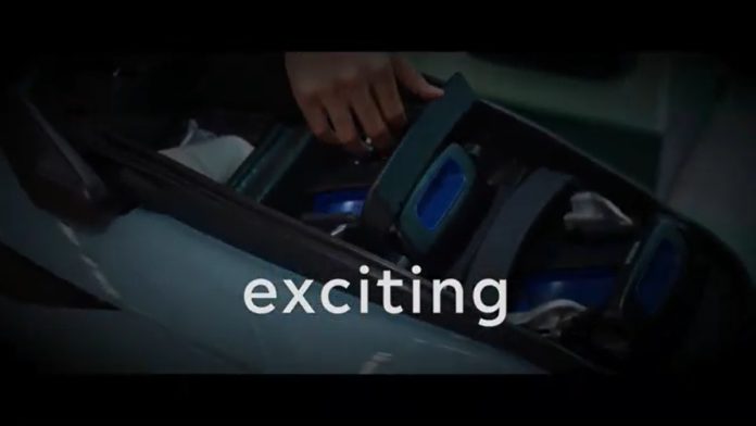 Honda electric scooter teased ahead of debut on Nov 27, gets swappable batteries