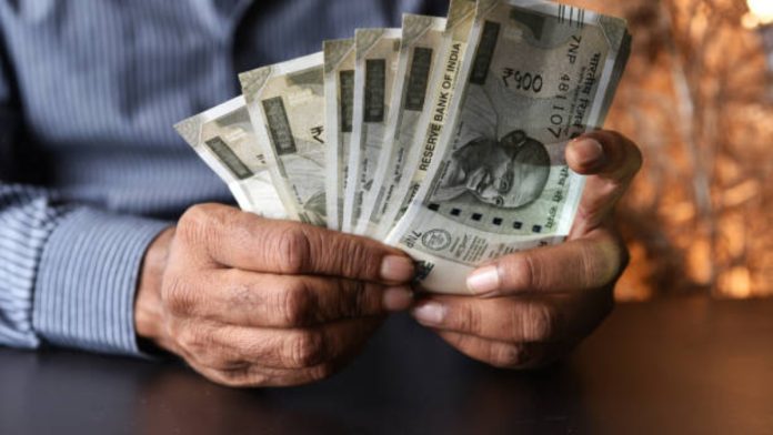 Wage ceiling under EPFO to be raised steeply to Rs 30,000/month