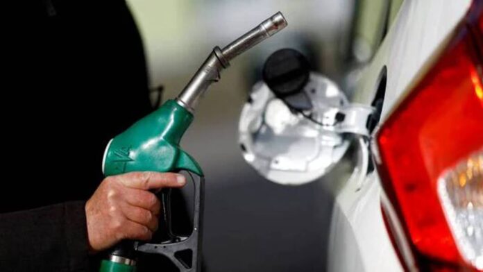 Oil slips below $70/bbl: Check Petrol, Diesel Price Today 20 December 2024 in Chennai, Gurgaon, Mumbai, Srinagar and Hyderabad