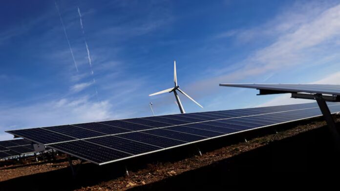 Record RE addition of 30 GW, policy push for storage, hybrid energy