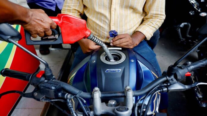 Petrol, Diesel Price Today 27 December 2024 in Chennai, Surat, Lucknow, New Delhi and Shimla